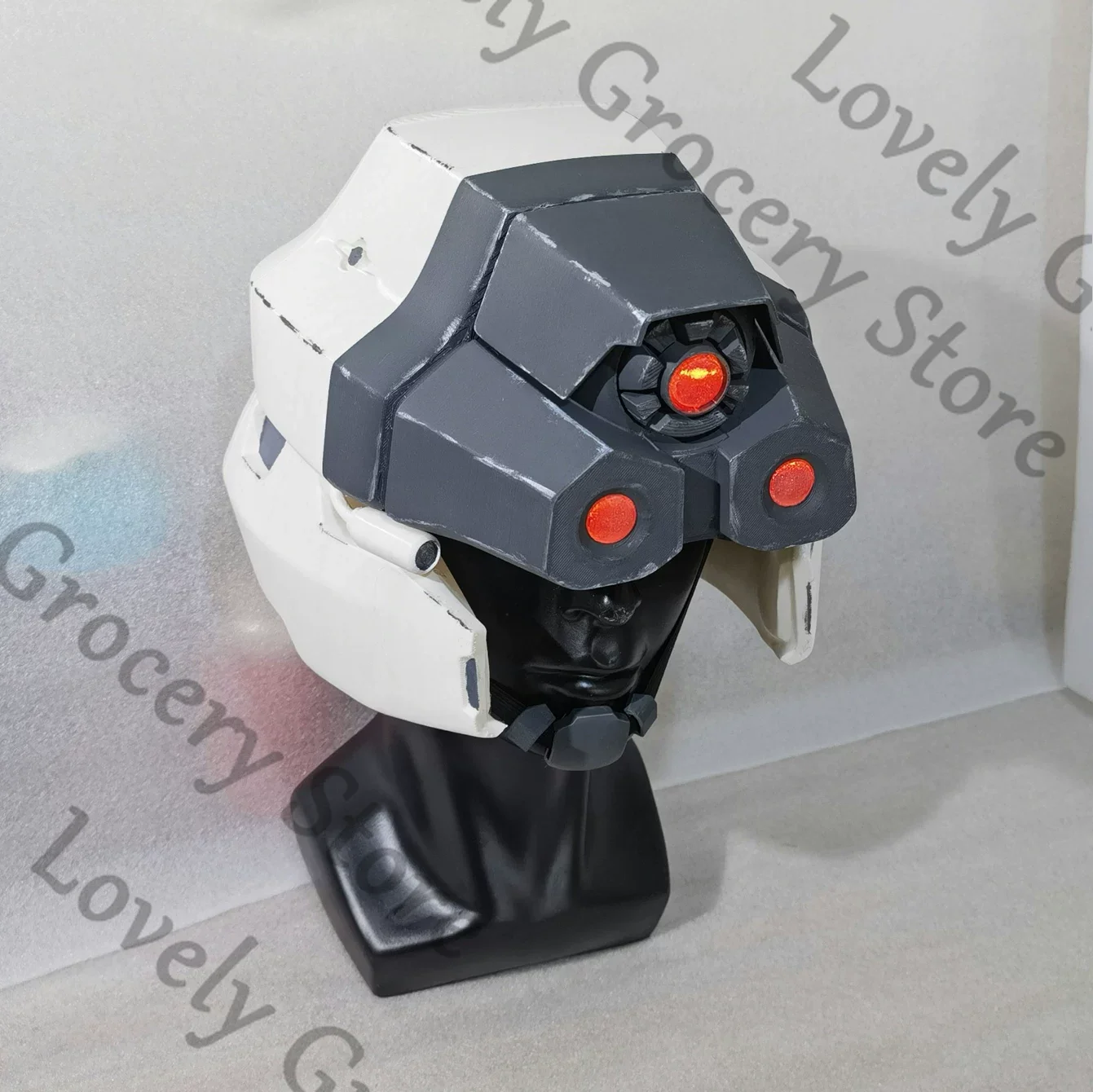 Cosplay Prop Kit - アニメクラウドストライフコスプレ漫画手作りヘルメットモデル腕膝パッド武器小道具アクセサリーガレージキット機器ファンギフト