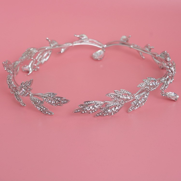 豪華なクリスタルの王冠,ヘアアクセサリー,結婚式,ラインスト - Aerith Cosplay Prop のレビューと価格